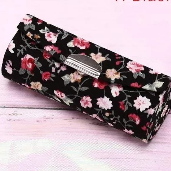 Lipstick 💄 case holder with mirror 🪞 - Picture 1 of 6
